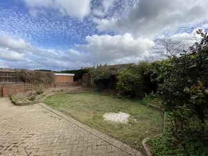 Rear 2- click for photo gallery